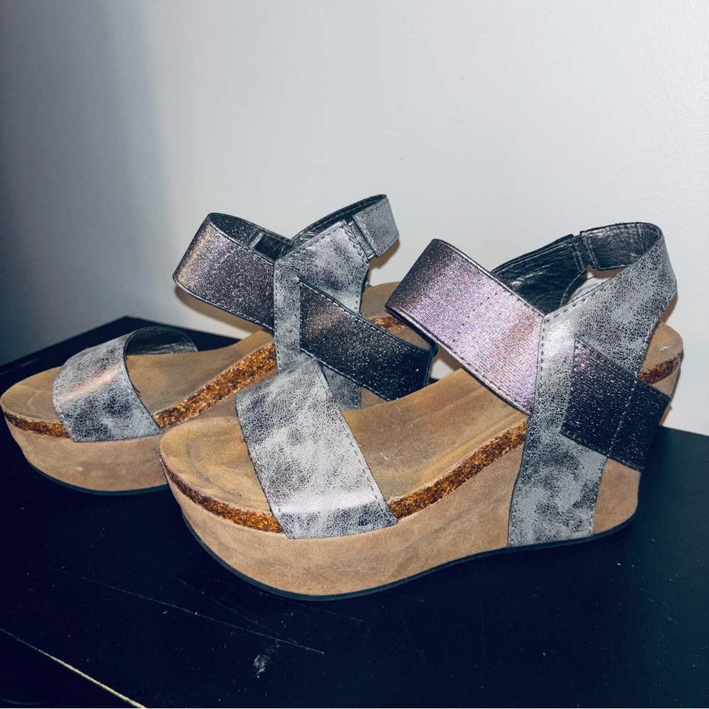 Pierre Dumas - Metallic Gray Platform Wedge Sandals - Women's
